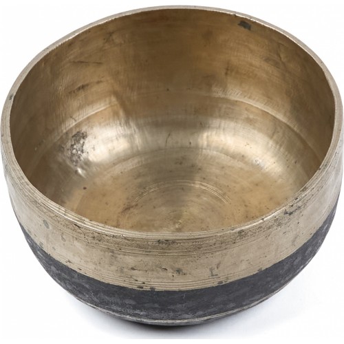 Old Himalayan bowl 1120 g