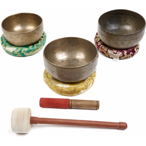 Set of old Himalayan singing bowls ST 1/3 "Mystic Glow"